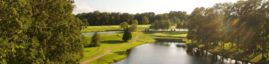overhead view of lake at Mystic Oak Golf Course